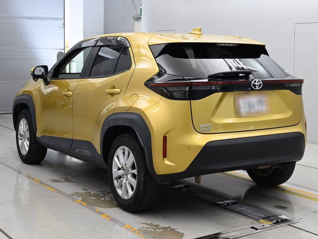TOYOTA YARIS CROSS