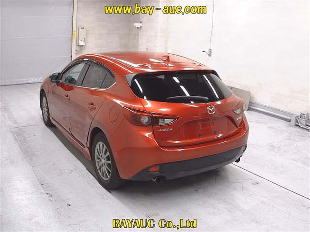 MAZDA AXELA