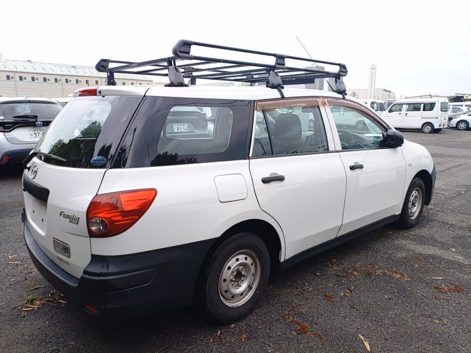 MAZDA FAMILIA