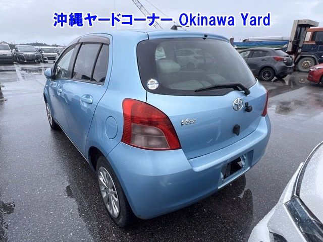 TOYOTA VITZ