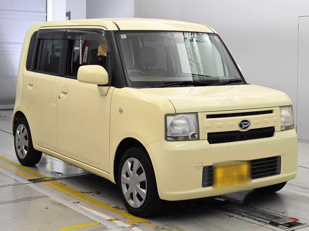 DAIHATSU MOVE CONTE