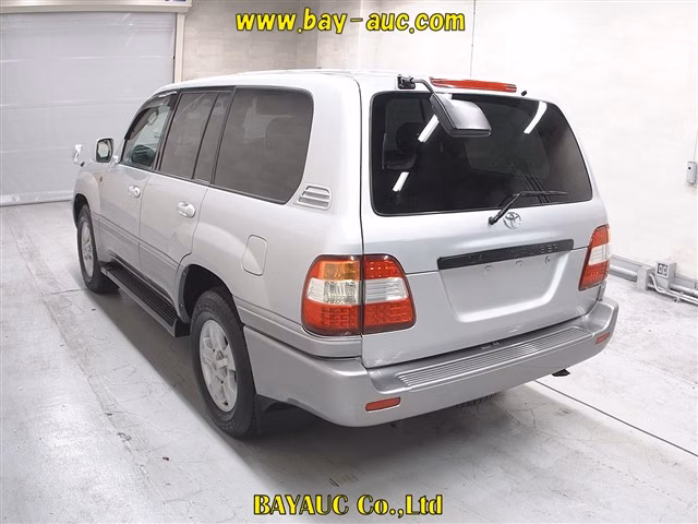 TOYOTA LAND CRUISER
