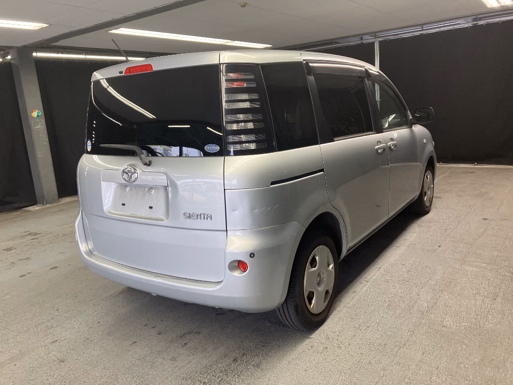 TOYOTA SIENTA
