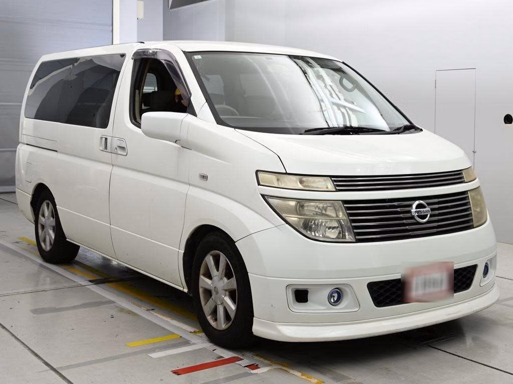 NISSAN ELGRAND
