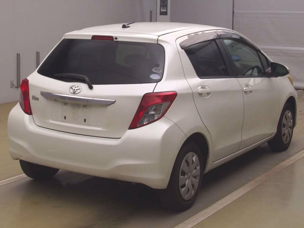 TOYOTA VITZ