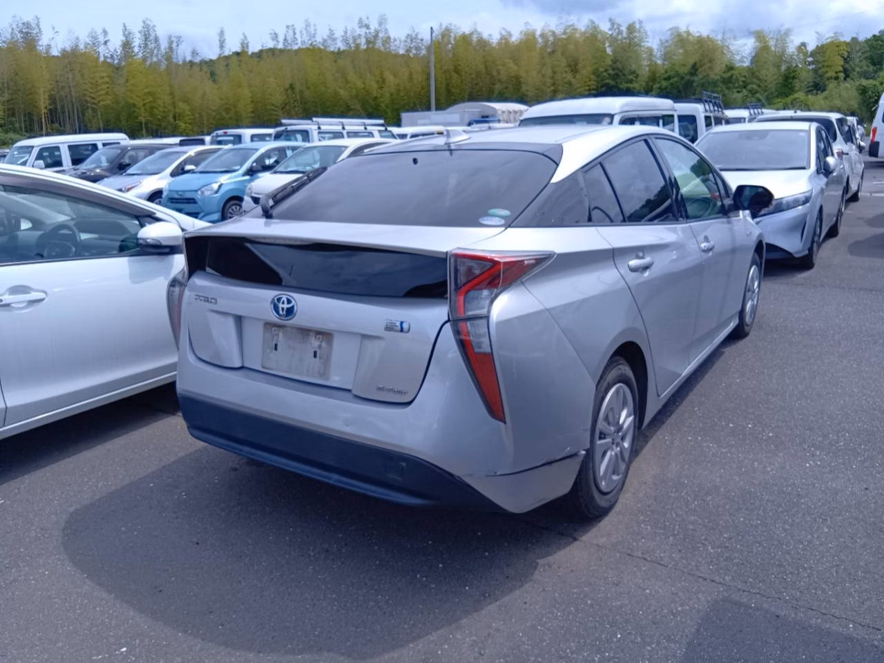 TOYOTA PRIUS