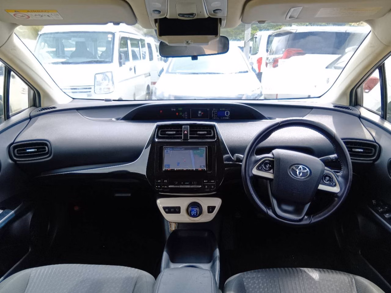 TOYOTA PRIUS