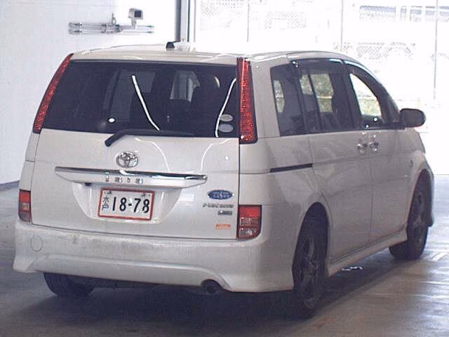 TOYOTA ISIS