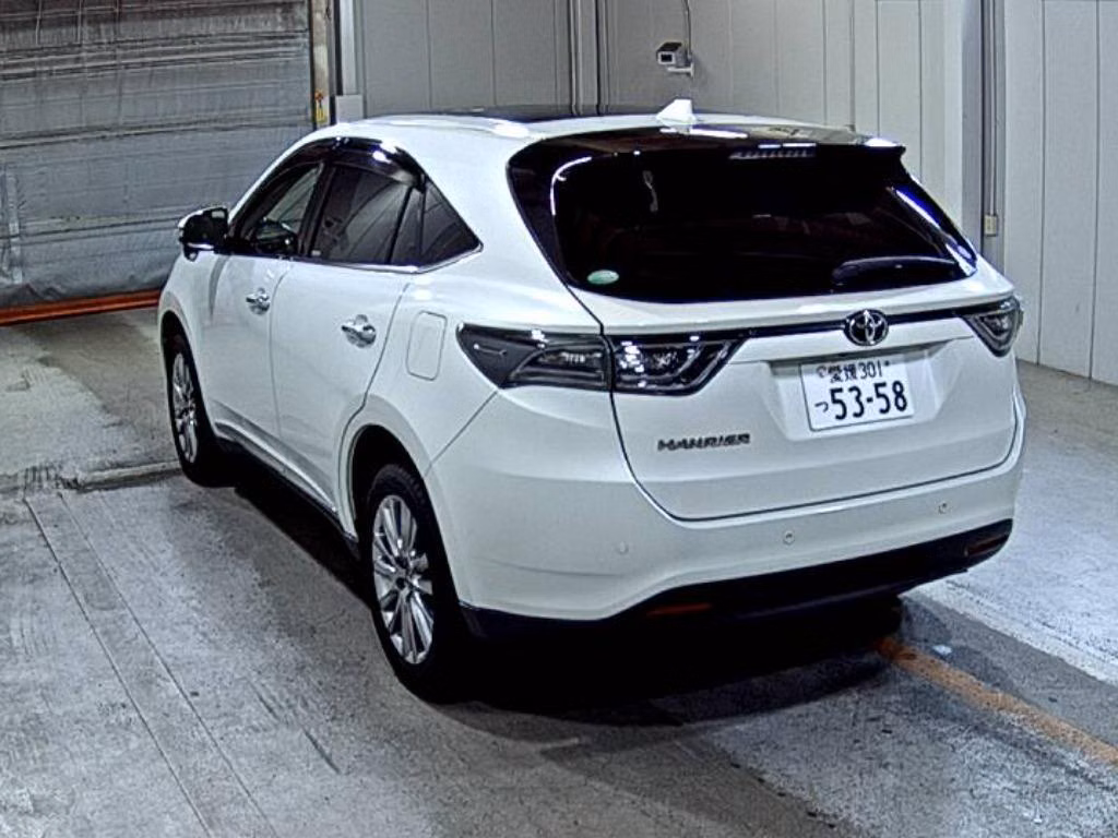 TOYOTA HARRIER