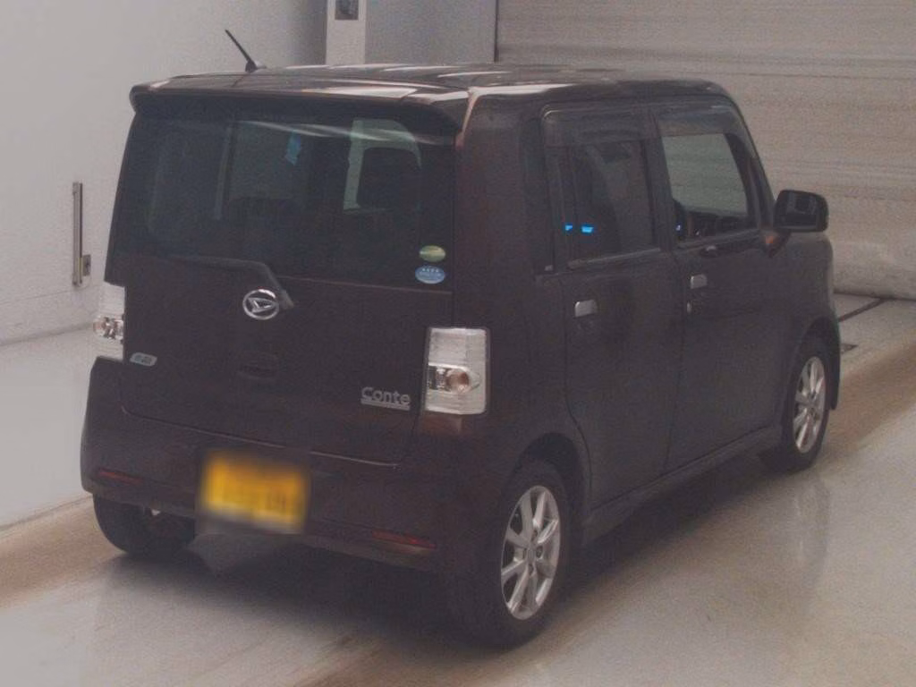 DAIHATSU MOVE CONTE