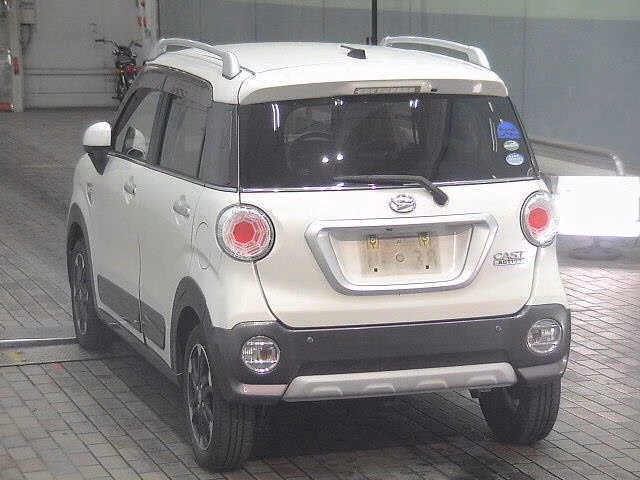 DAIHATSU CAST