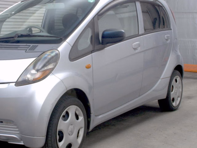 MITSUBISHI I