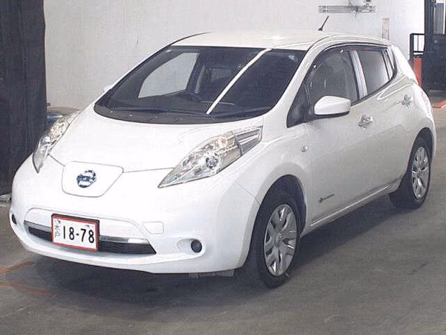 NISSAN LEAF