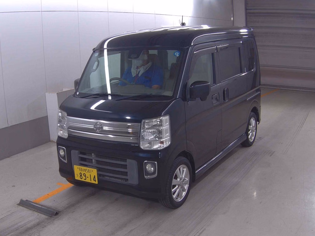 NISSAN NV100 CLIPPER