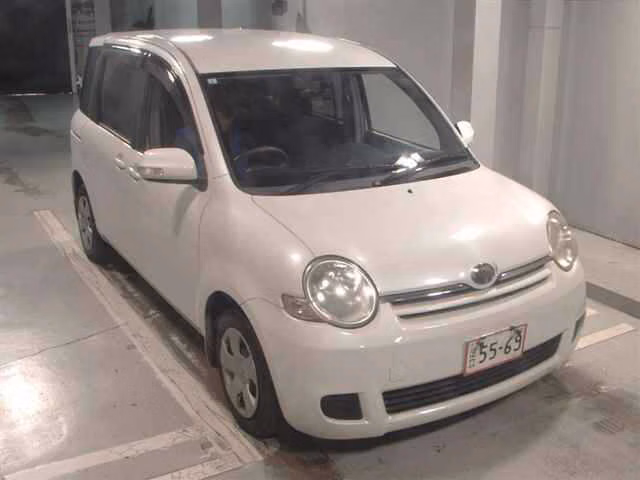 TOYOTA SIENTA