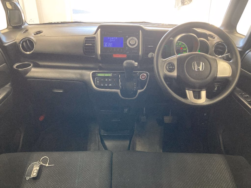 HONDA N-BOX