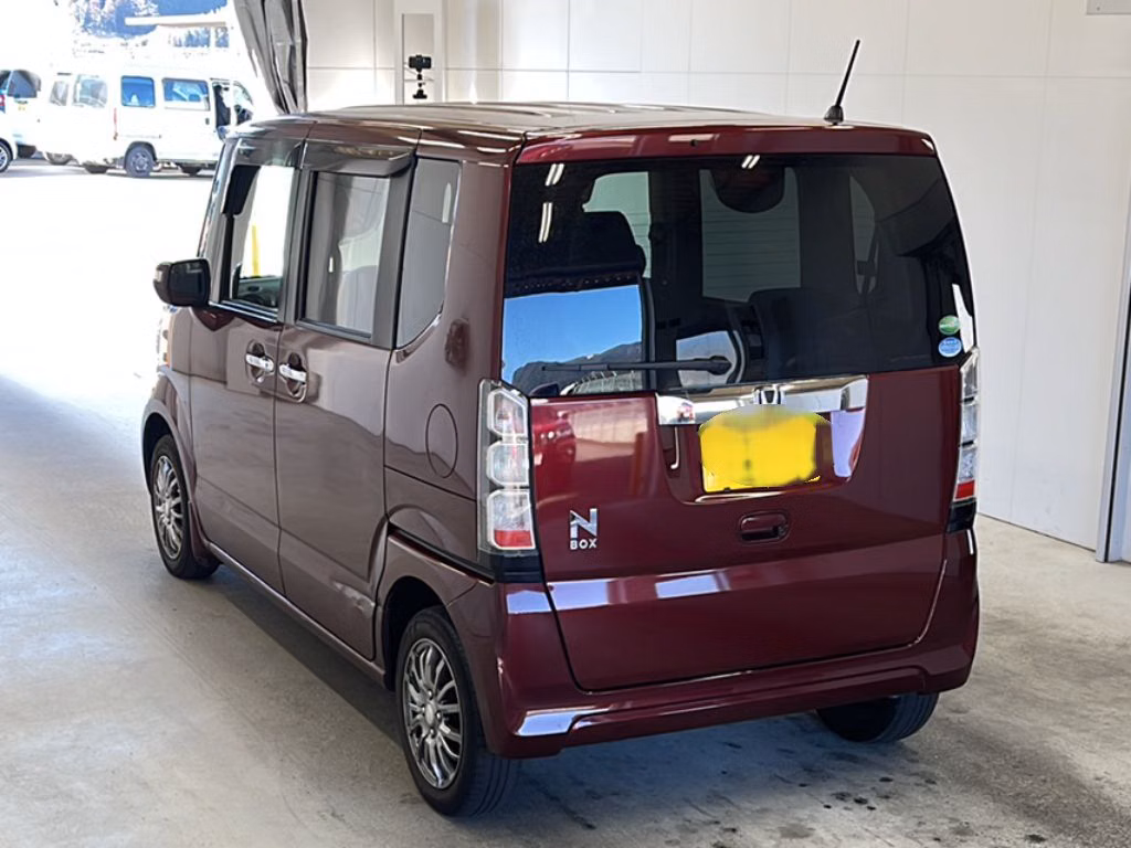 HONDA N-BOX