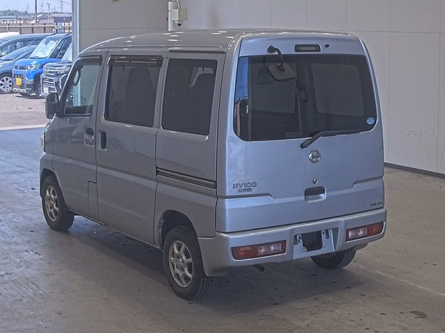 NISSAN NV100 CLIPPER
