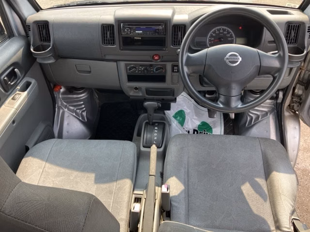 NISSAN NV100 CLIPPER