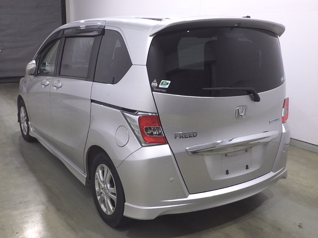 HONDA FREED