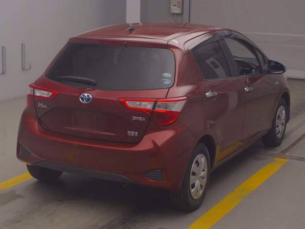 TOYOTA VITZ