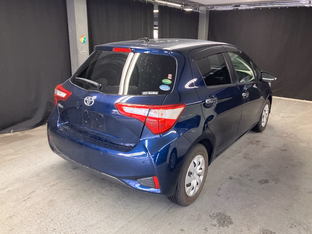 TOYOTA VITZ