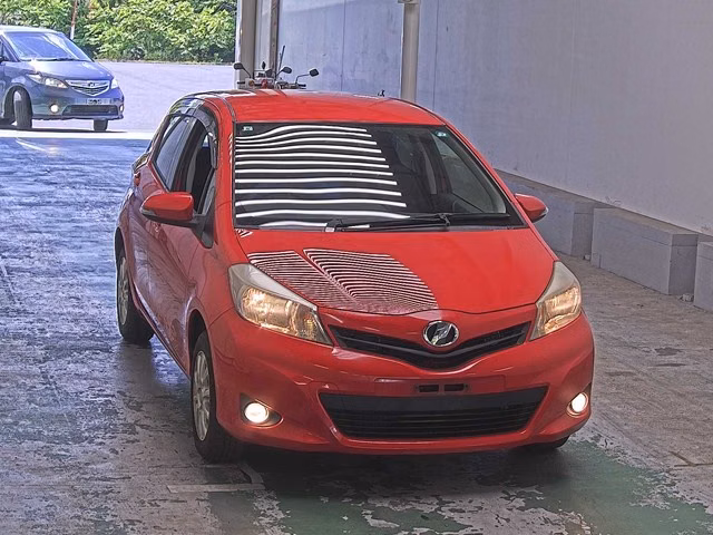 TOYOTA VITZ