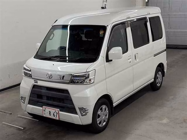 TOYOTA PIXIS VAN