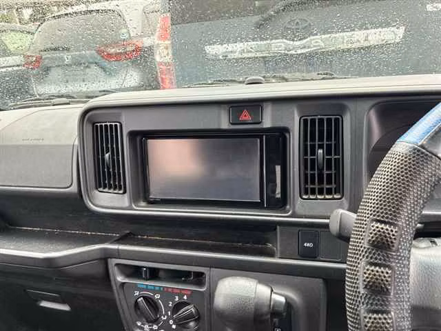 TOYOTA PIXIS VAN