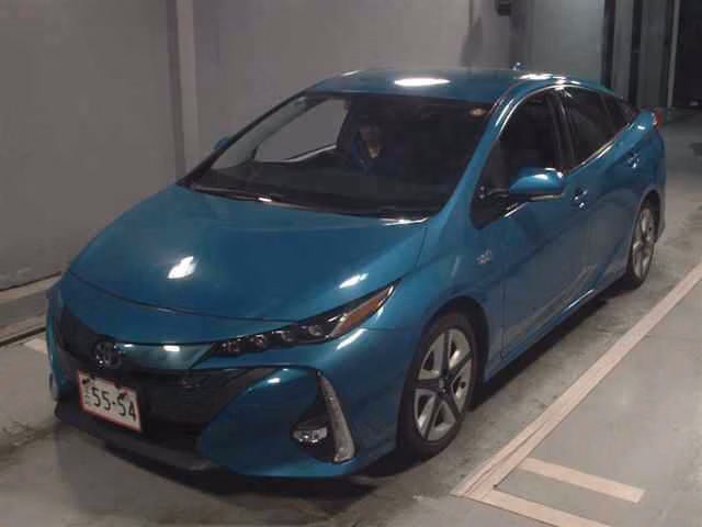 TOYOTA PRIUS PHV