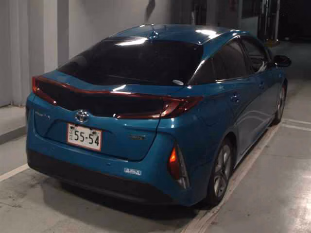 TOYOTA PRIUS PHV