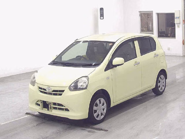 TOYOTA PIXIS EPOCH