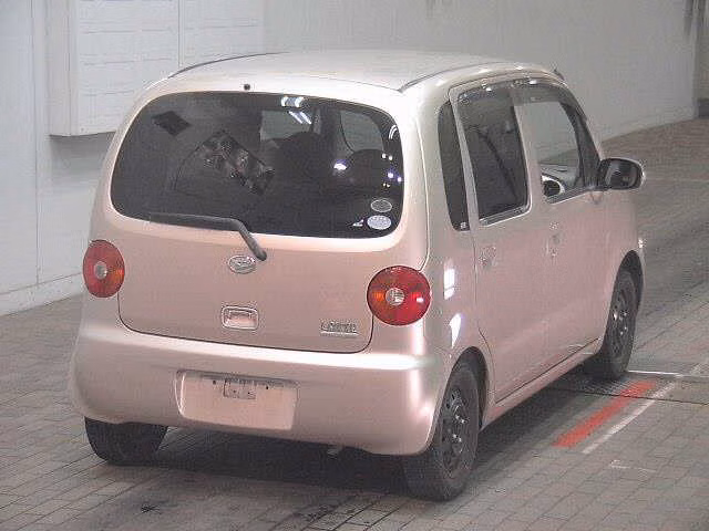 DAIHATSU MOVE LATTE
