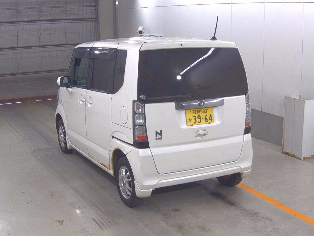 HONDA N-BOX