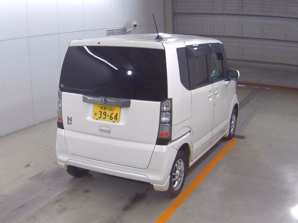 HONDA N-BOX