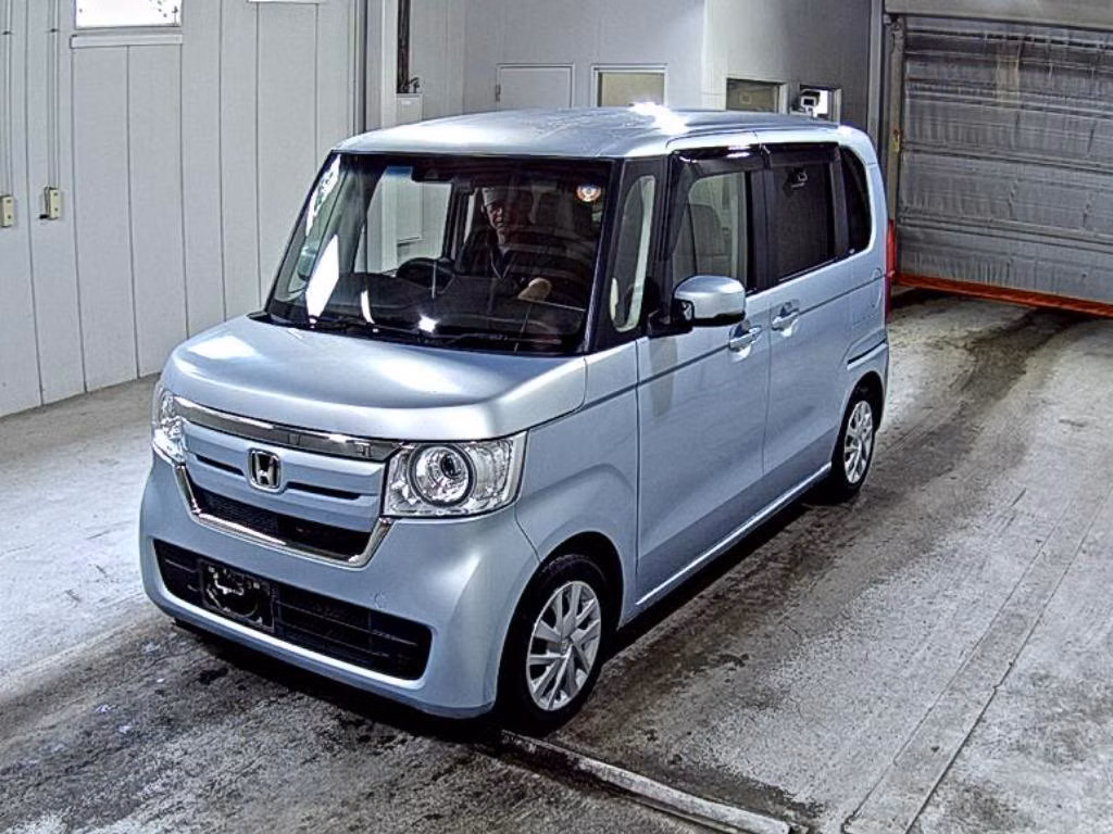 HONDA N-BOX