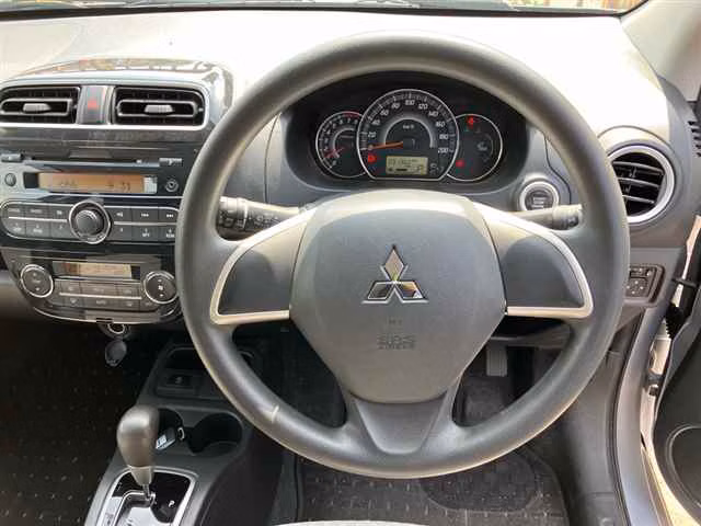 MITSUBISHI MIRAGE
