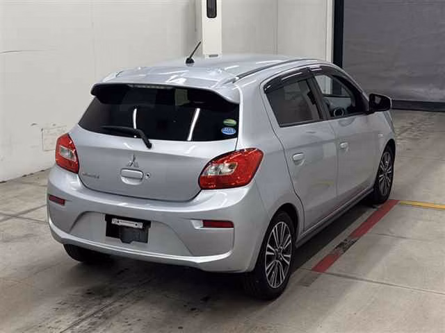 MITSUBISHI MIRAGE