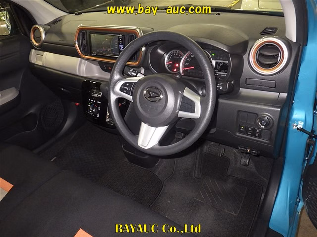 DAIHATSU BOON