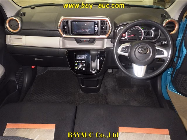 DAIHATSU BOON