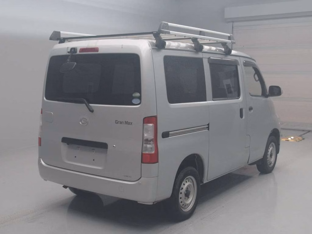 DAIHATSU GRAN MAX