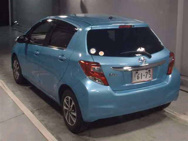 TOYOTA VITZ