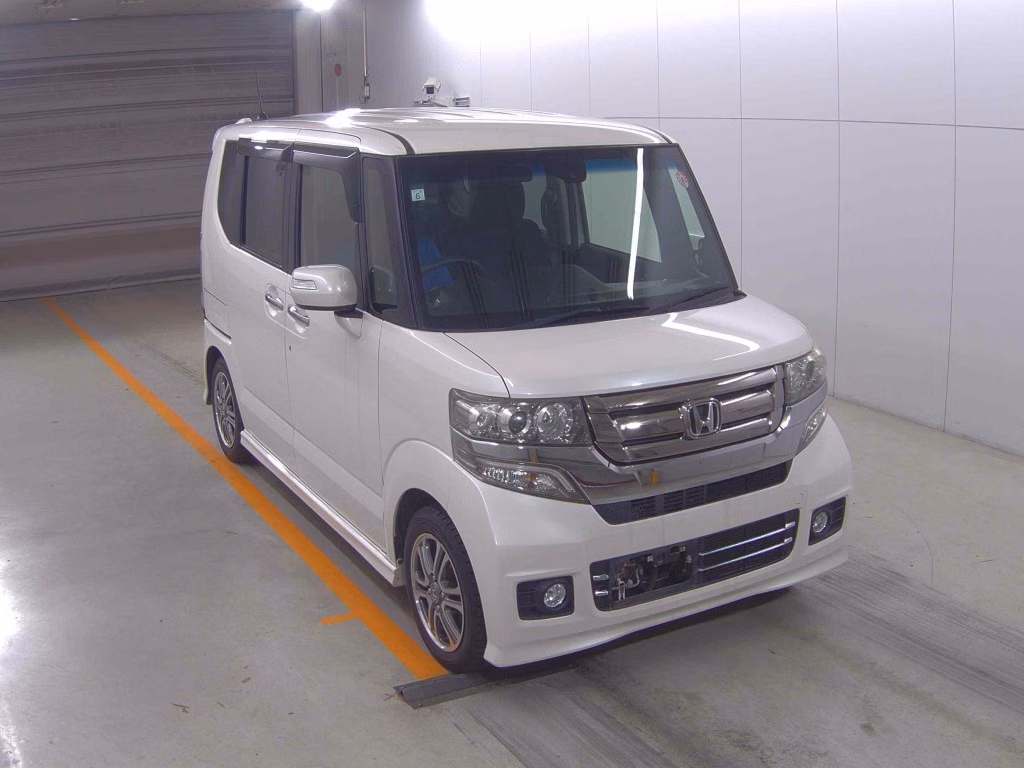 HONDA N-BOX