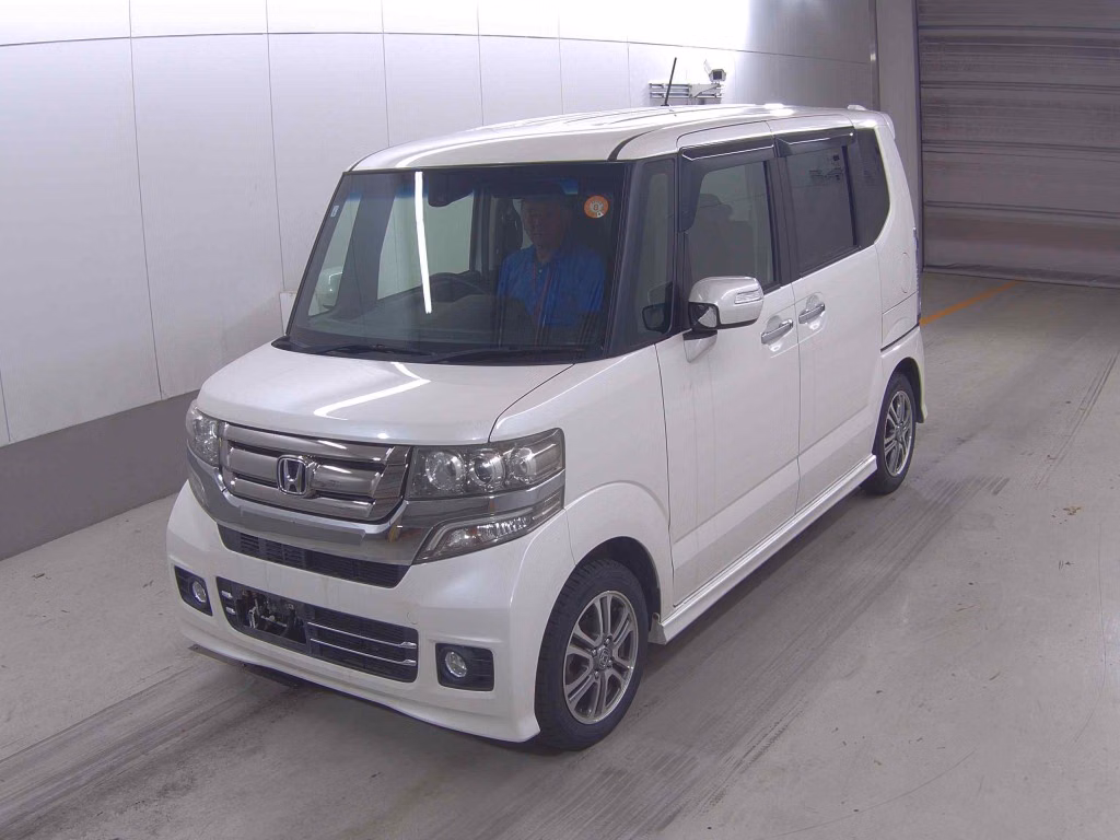 HONDA N-BOX