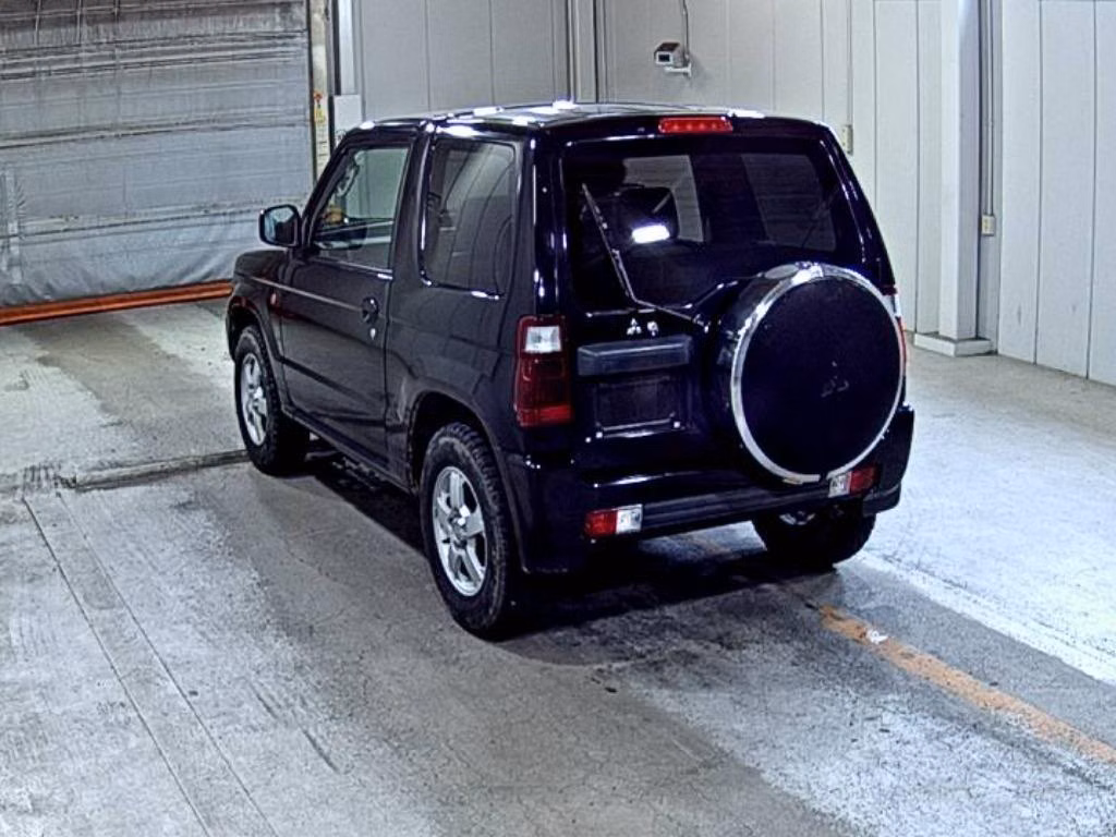 MITSUBISHI PAJERO MINI