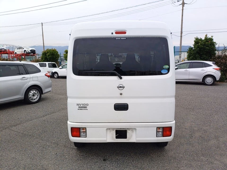 NISSAN NV100 CLIPPER