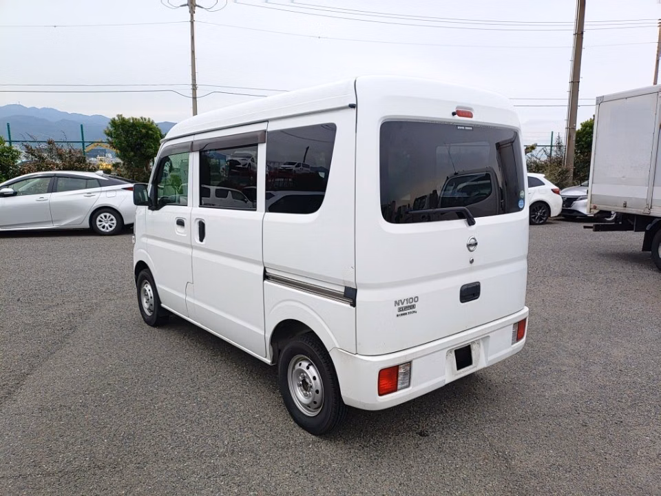 NISSAN NV100 CLIPPER