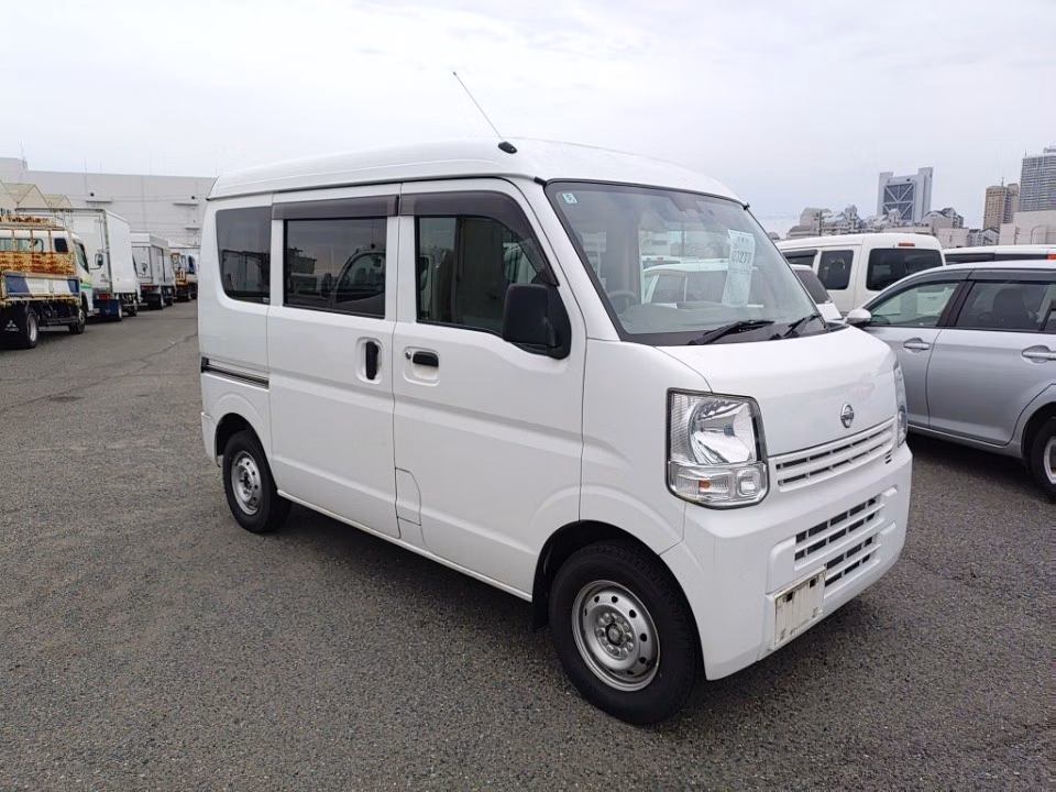NISSAN NV100 CLIPPER