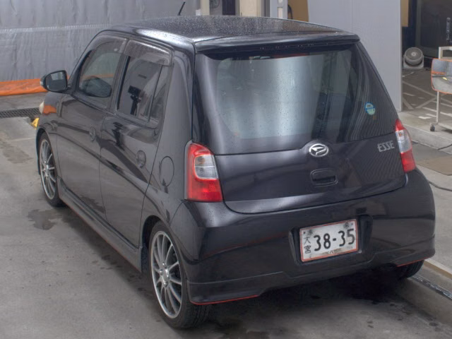 DAIHATSU ESSE