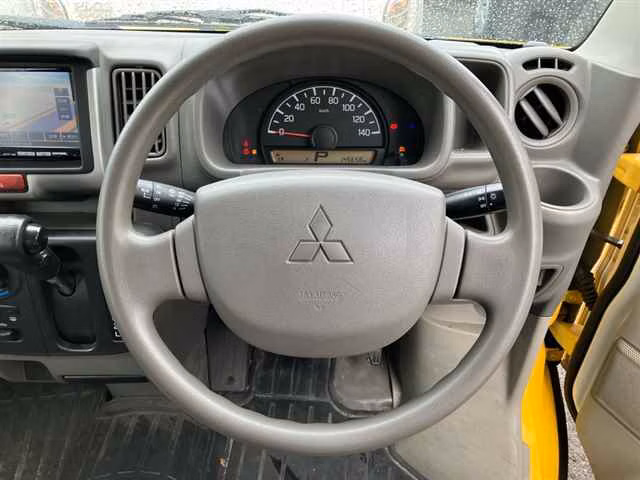 MITSUBISHI MINICAB